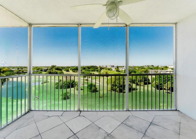 2671 S COURSE Drive S 908, Pompano Beach, FL 33069