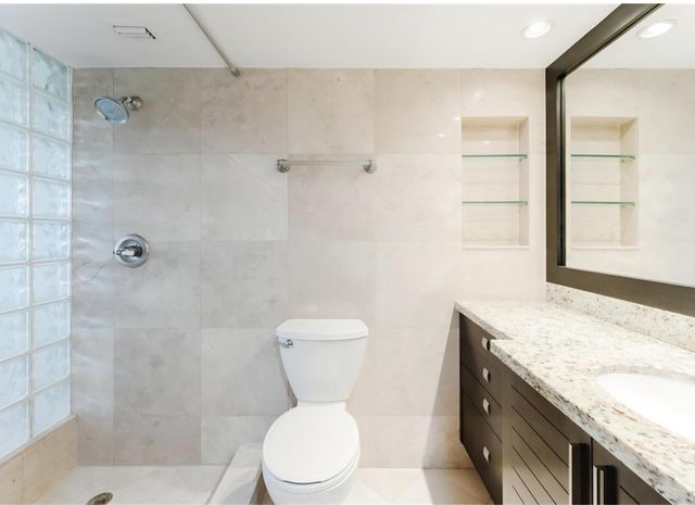 2671 S COURSE Drive S 908, Pompano Beach, FL 33069