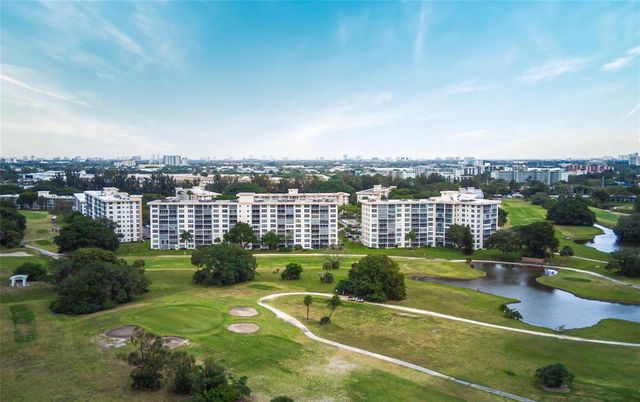 2671 S COURSE Drive S 908, Pompano Beach, FL 33069