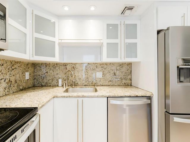 2671 S COURSE Drive S 908, Pompano Beach, FL 33069
