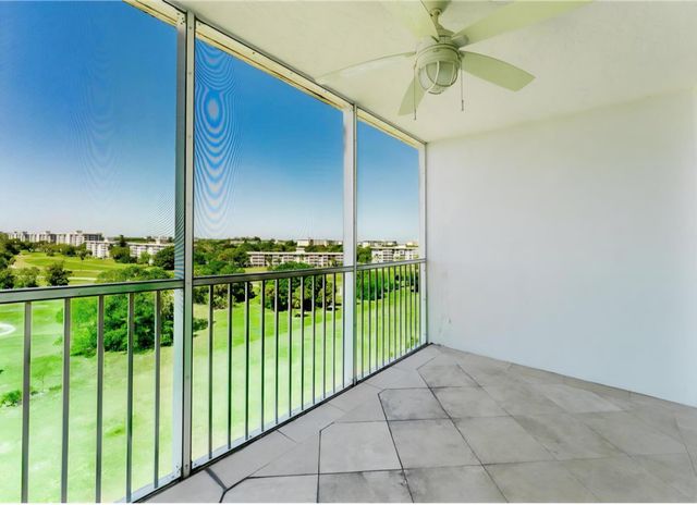 2671 S COURSE Drive S 908, Pompano Beach, FL 33069