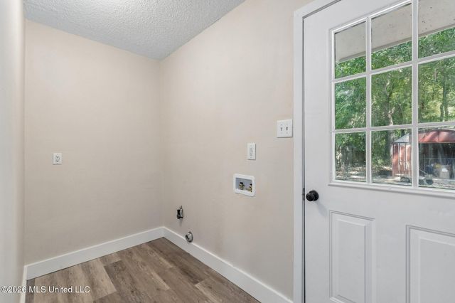 9724 Donchester Circle, Moss Point, MS 39562