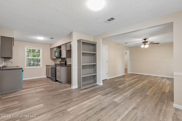 9724 Donchester Circle, Moss Point, MS 39562