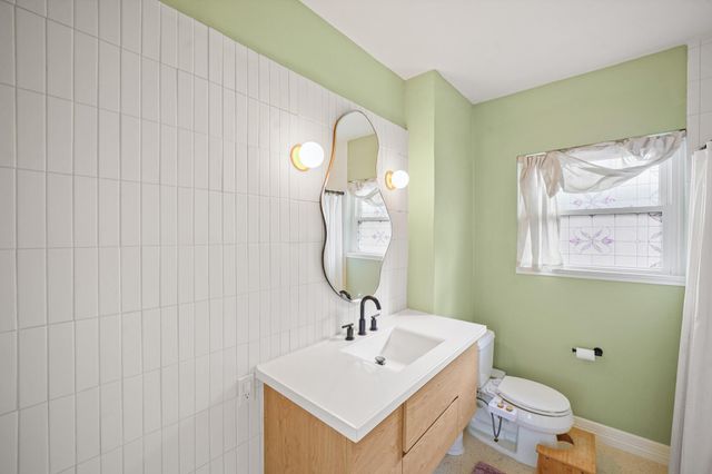 6449 Country Club Drive, Houston, TX 77023