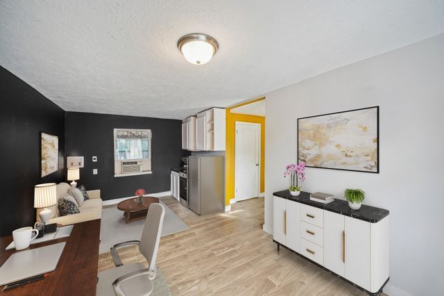 6449 Country Club Drive, Houston, TX 77023