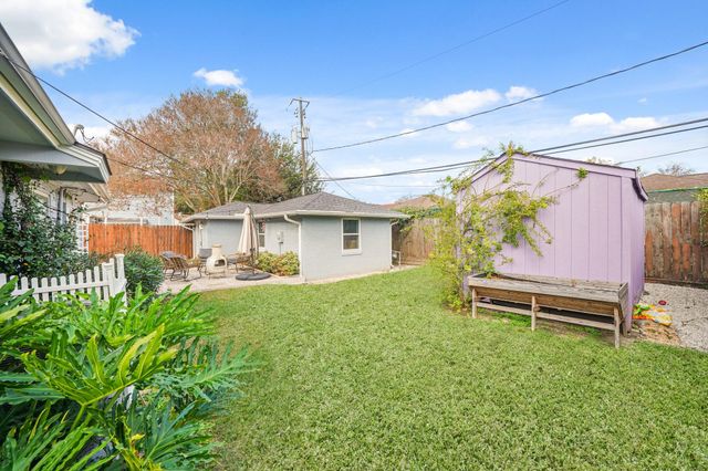 6449 Country Club Drive, Houston, TX 77023