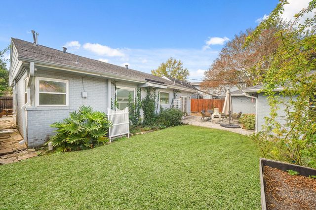 6449 Country Club Drive, Houston, TX 77023