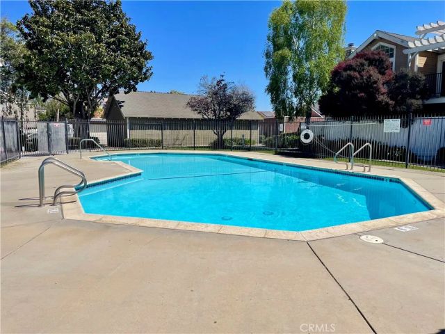 2475 Village Green, Santa Maria, CA 93455