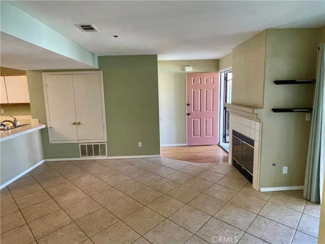 2475 Village Green, Santa Maria, CA 93455