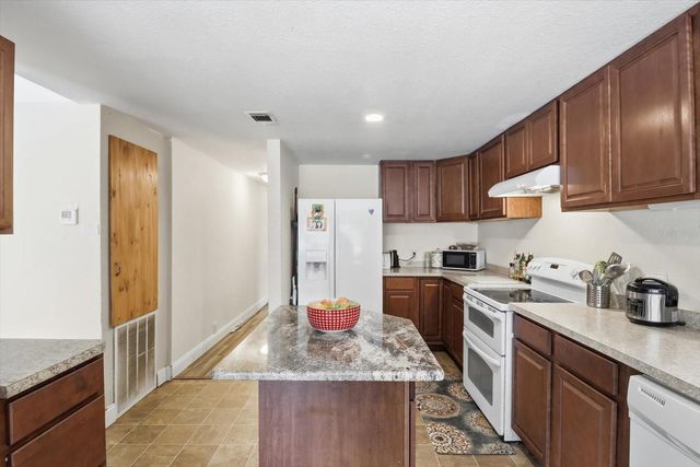 4686 S BRUSH HOLLOW LOOP, Inverness, FL 34450