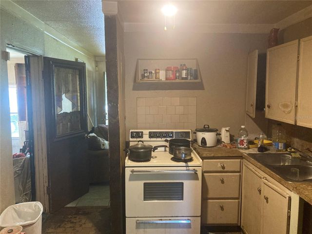 1716 E CHELSEA STREET, Tampa, FL 33610
