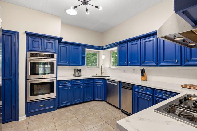 12511 Oak Plaza Drive, Cypress, TX 77429