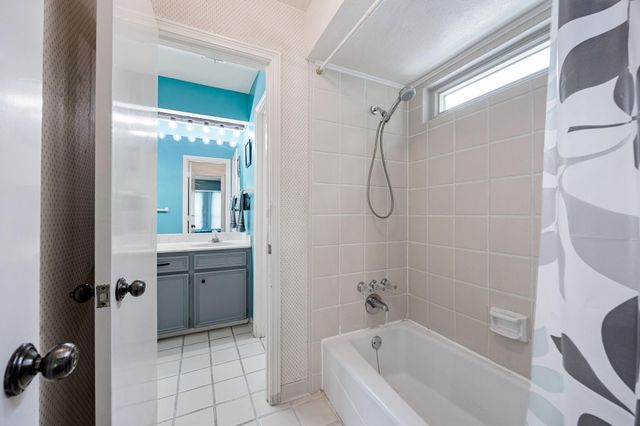 12511 Oak Plaza Drive, Cypress, TX 77429