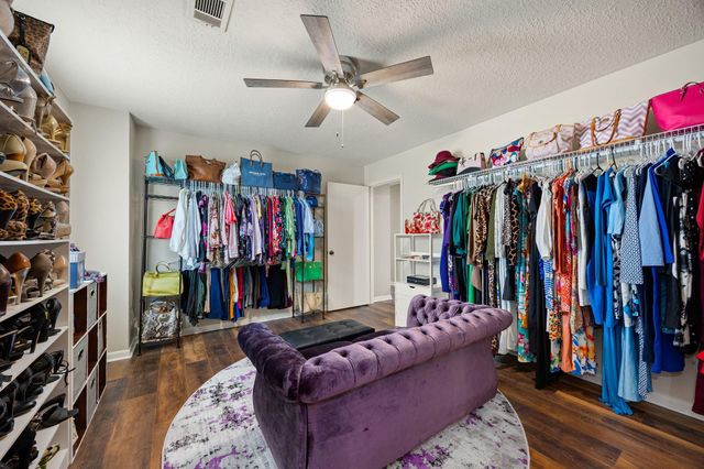 12511 Oak Plaza Drive, Cypress, TX 77429