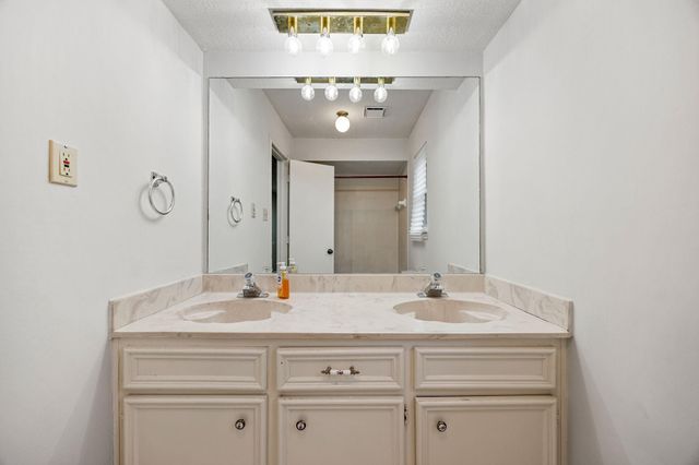 12511 Oak Plaza Drive, Cypress, TX 77429