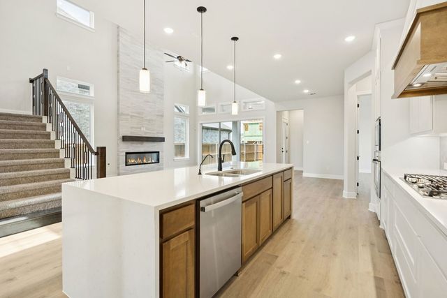 15661 Abelia Bloom Street, Frisco, TX 75035