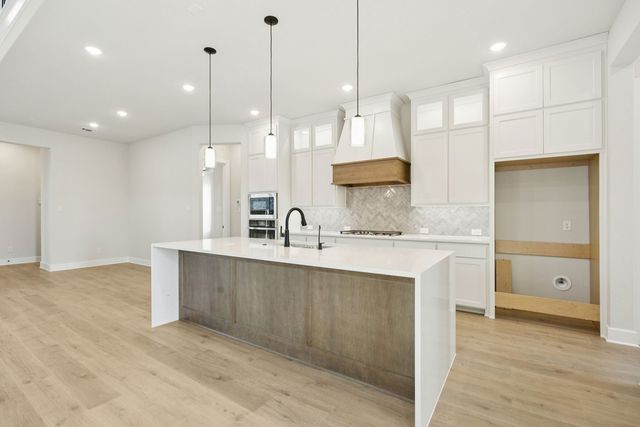 15661 Abelia Bloom Street, Frisco, TX 75035