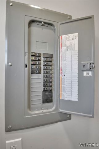 24 Commercial Street, Hamburg, NY 14219