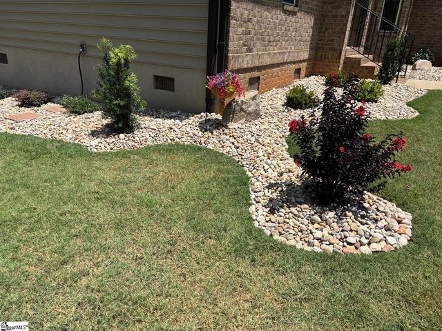 207 Poplar Ridge Road, Simpsonville, SC 29681