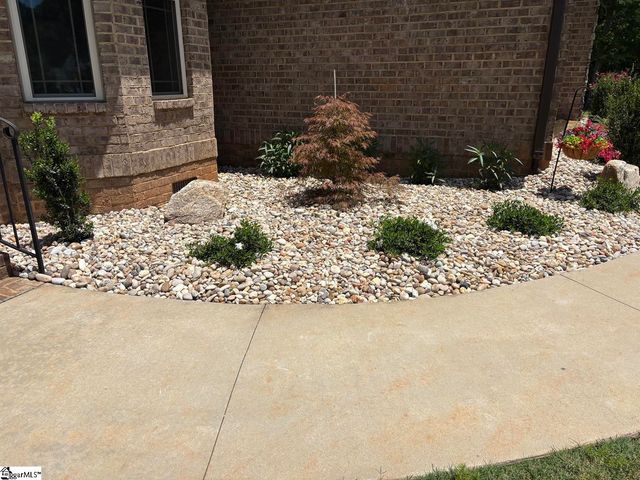 207 Poplar Ridge Road, Simpsonville, SC 29681