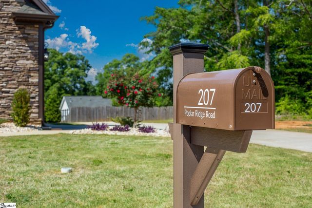 207 Poplar Ridge Road, Simpsonville, SC 29681