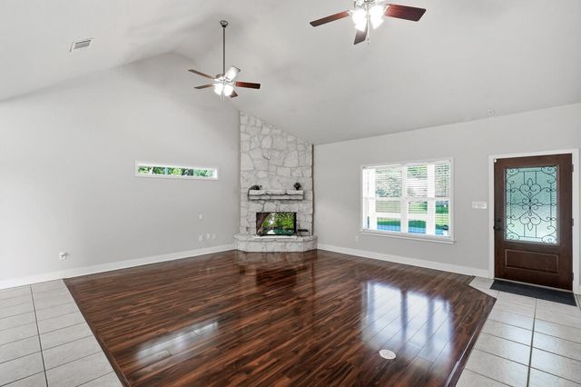 1620 Point View, Spring Branch, TX 78070