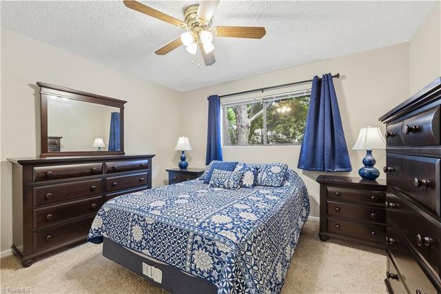 301 Village Lane B, Greensboro, NC 27409