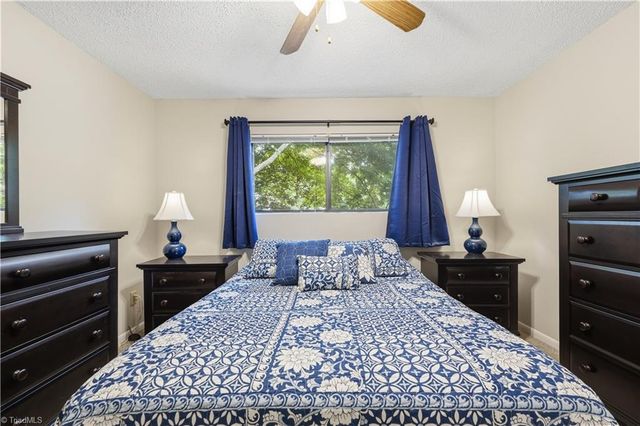 301 Village Lane B, Greensboro, NC 27409