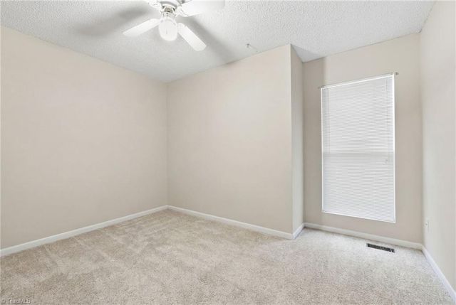 301 Village Lane B, Greensboro, NC 27409