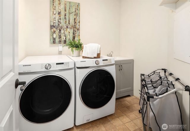 12022 NE 97th Street, Kirkland, WA 98033