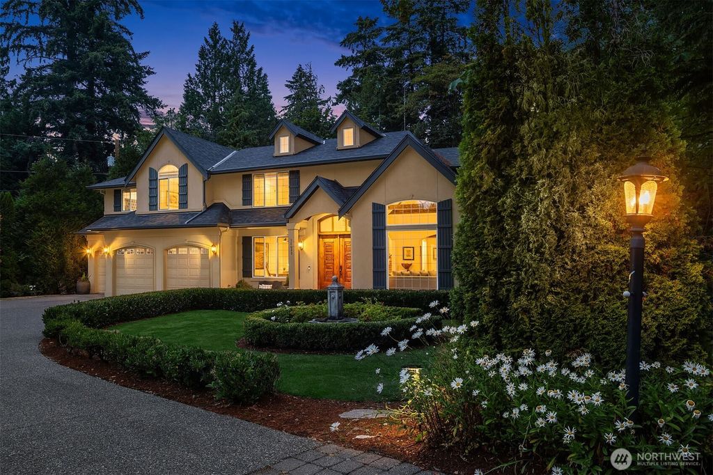 12022 NE 97th Street, Kirkland, WA 98033