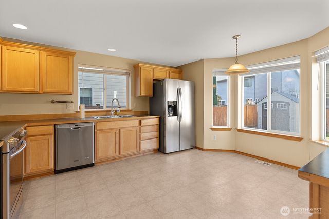 28615 227th Avenue SE, Maple Valley, WA 98038
