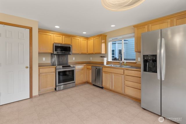 28615 227th Avenue SE, Maple Valley, WA 98038