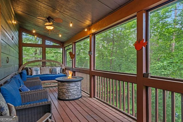60 Clubhouse Court, Ellijay, GA 30536