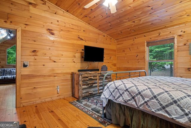 60 Clubhouse Court, Ellijay, GA 30536