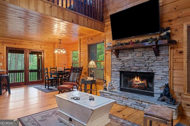 60 Clubhouse Court, Ellijay, GA 30536