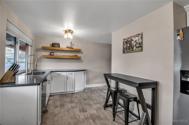 188 Dover Drive, West Seneca, NY 14224