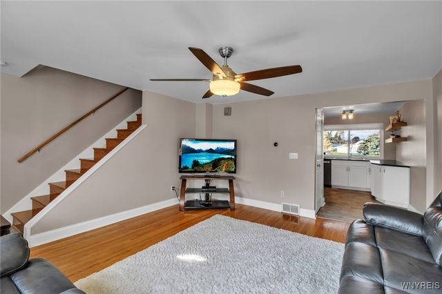 188 Dover Drive, West Seneca, NY 14224