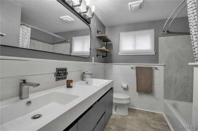 188 Dover Drive, West Seneca, NY 14224