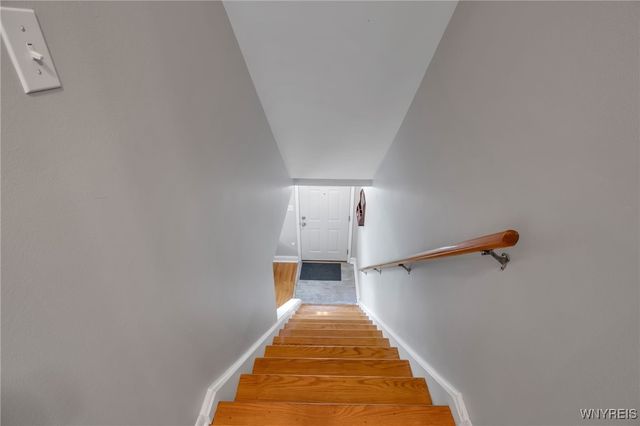 188 Dover Drive, West Seneca, NY 14224