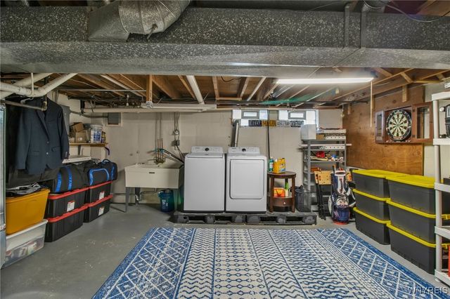 188 Dover Drive, West Seneca, NY 14224