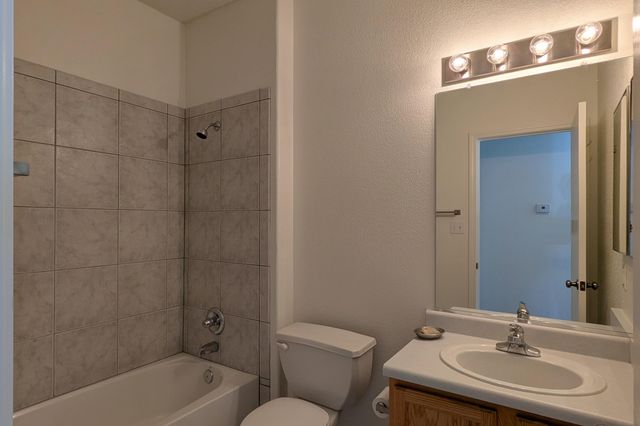 7604 Calle Armonia NE, Albuquerque, NM 87113