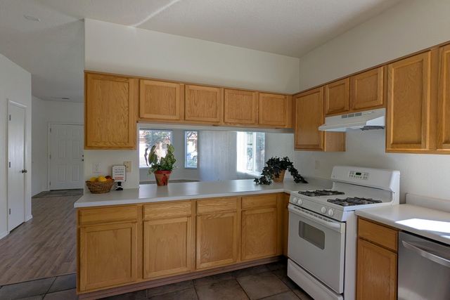 7604 Calle Armonia NE, Albuquerque, NM 87113