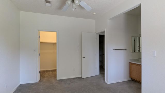 7604 Calle Armonia NE, Albuquerque, NM 87113