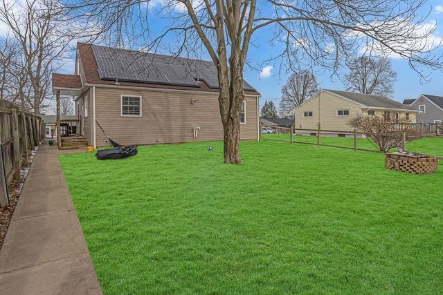 221 1ST Street, Brighton Twp, PA 15009