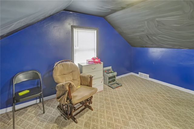 221 1ST Street, Brighton Twp, PA 15009