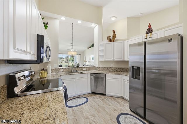 7887 Sanctuary CIR 2, Naples, FL 34104