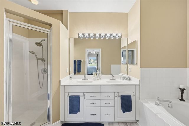 7887 Sanctuary CIR 2, Naples, FL 34104