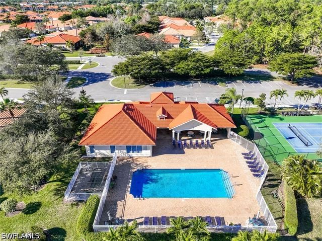 7887 Sanctuary CIR 2, Naples, FL 34104