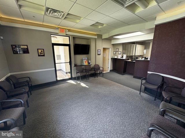 860 ROUTE 168, Turnersville, NJ 08012